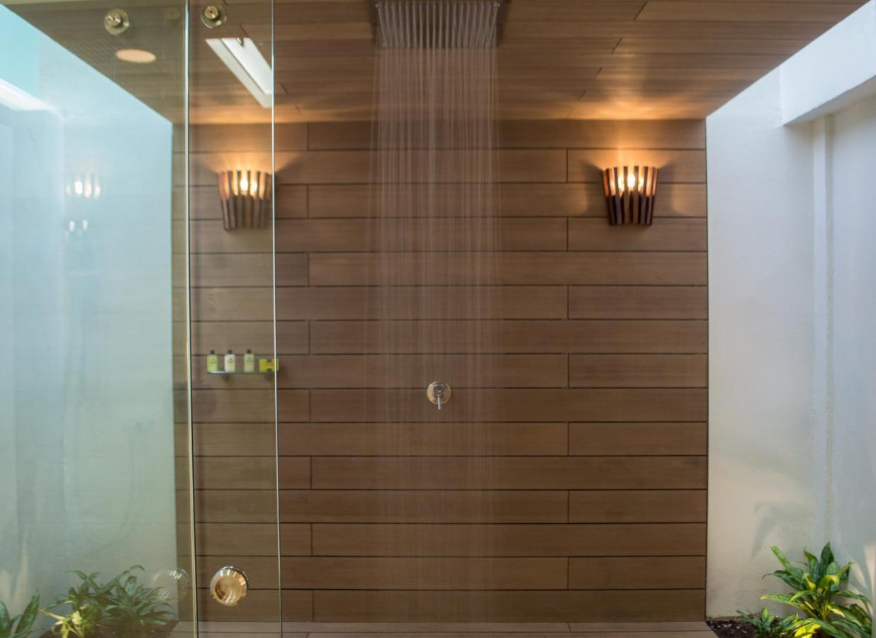 Seafront Premium Queen Room Two Queen Beds Outdoor Shower,1273550101:JPEG
